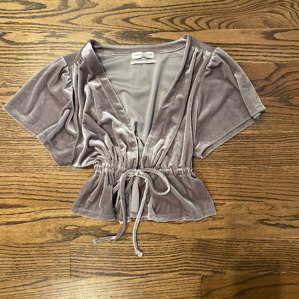 Silver velvet urban top